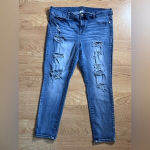 Maurices Distressed Denim Skinny Jeans Size 22
